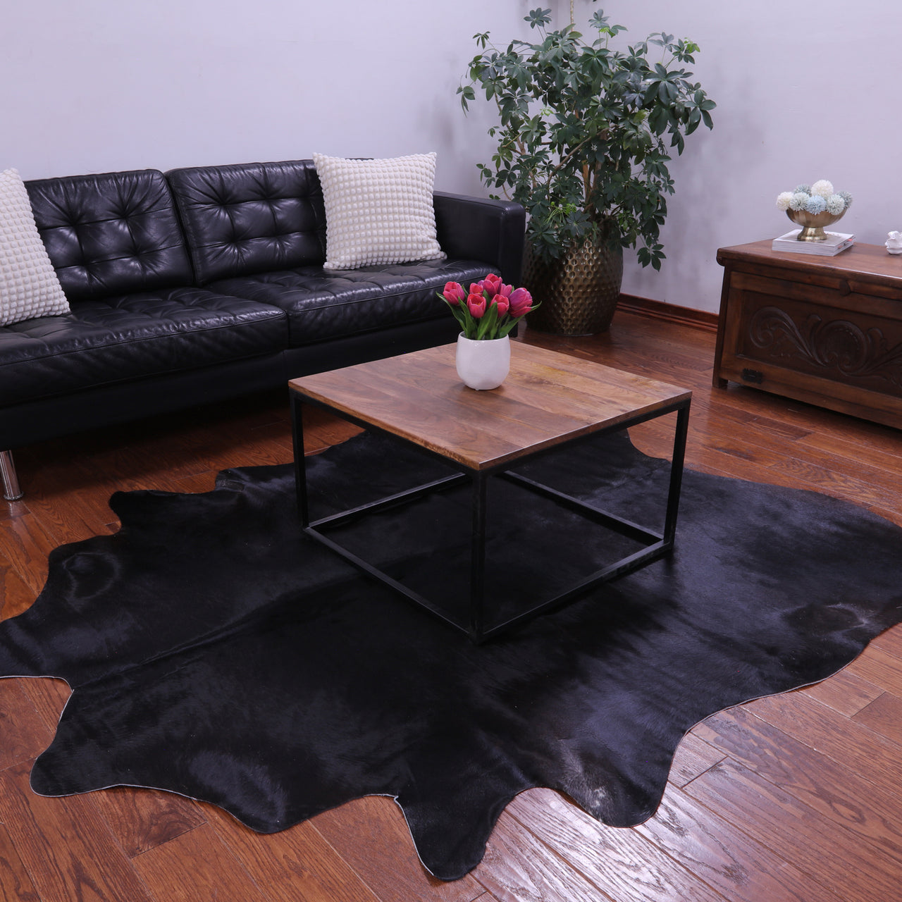 Black Natural Cowhide Rug
