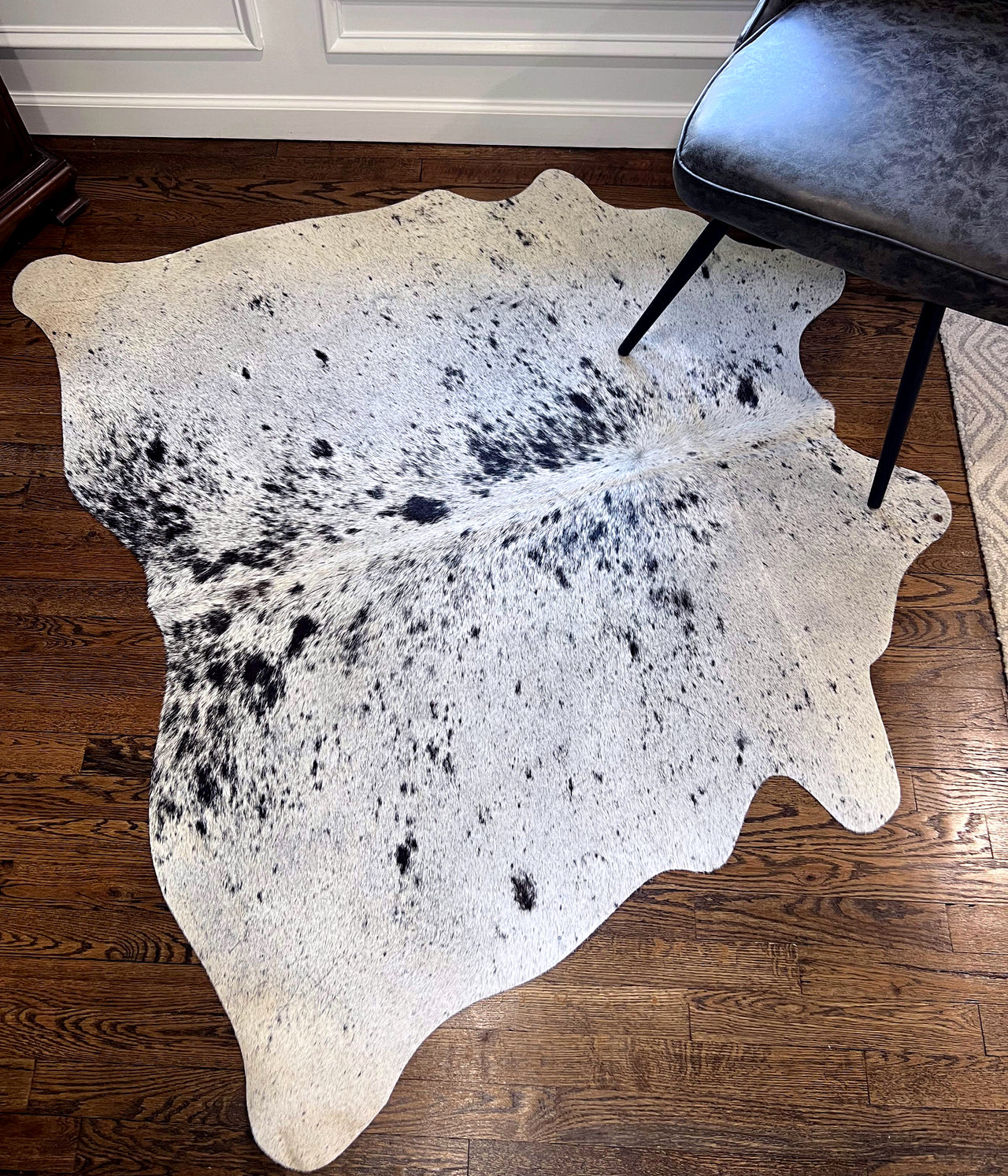 Black Salt & Pepper Natural Cowhide Rug