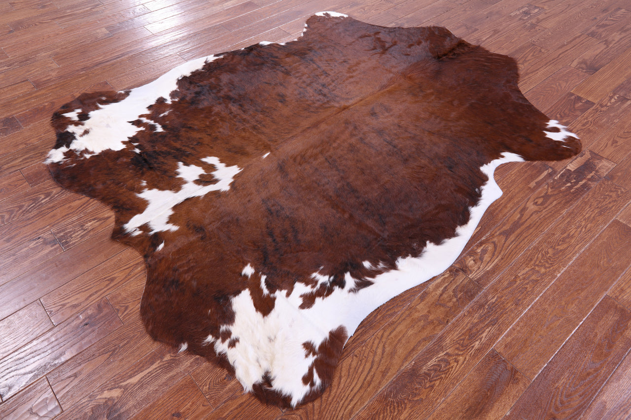 Brindle Natural Cowhide Rug - X-Large 7'0"H x 5'9"W