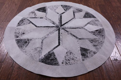 Black Salt & Pepper Round Patchwork Natural Cowhide Rug - 5' 0