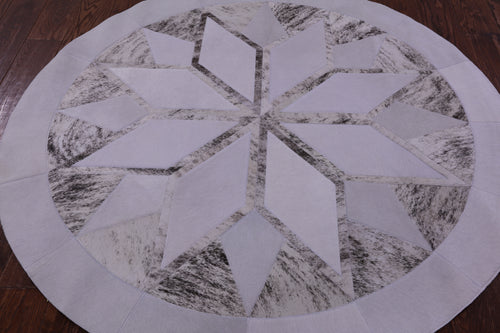 Brindle Grey Round Patchwork Natural Cowhide Rug - 5' 0