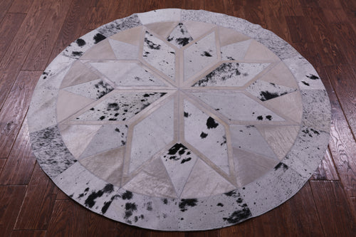 Black Salt & Pepper Round Patchwork Natural Cowhide Rug - 5' 0