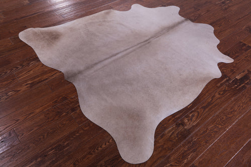 Beige Natural Cowhide Rug - Medium 5' 9