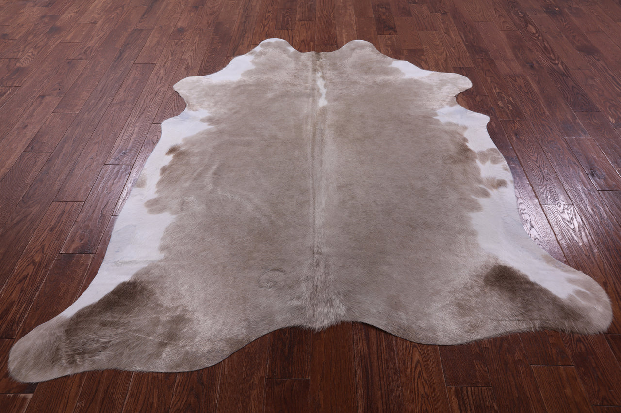 Champagne Natural Cowhide Rug - Large 6' 8"H x 6' 1"W