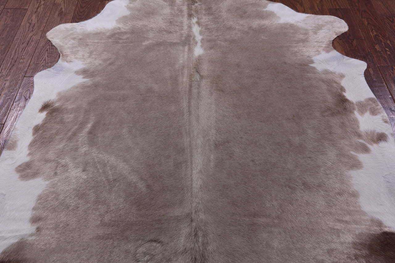 Champagne Natural Cowhide Rug - Large 6' 8"H x 6' 1"W