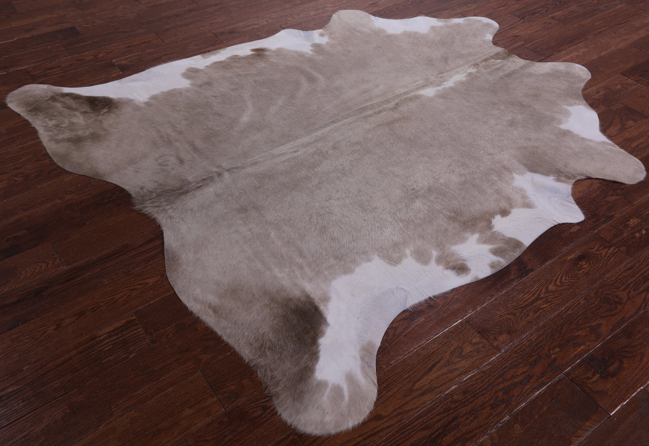 Champagne Natural Cowhide Rug - Large 6' 8"H x 6' 1"W