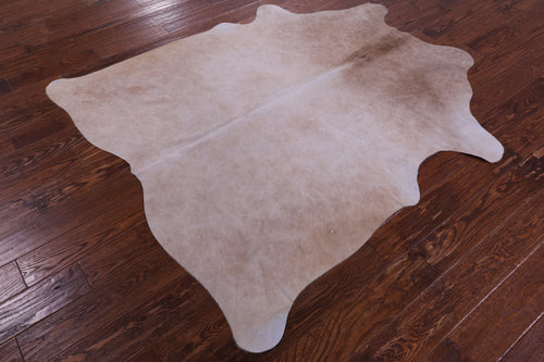 Beige Natural Cowhide Rug - Medium 5' 11