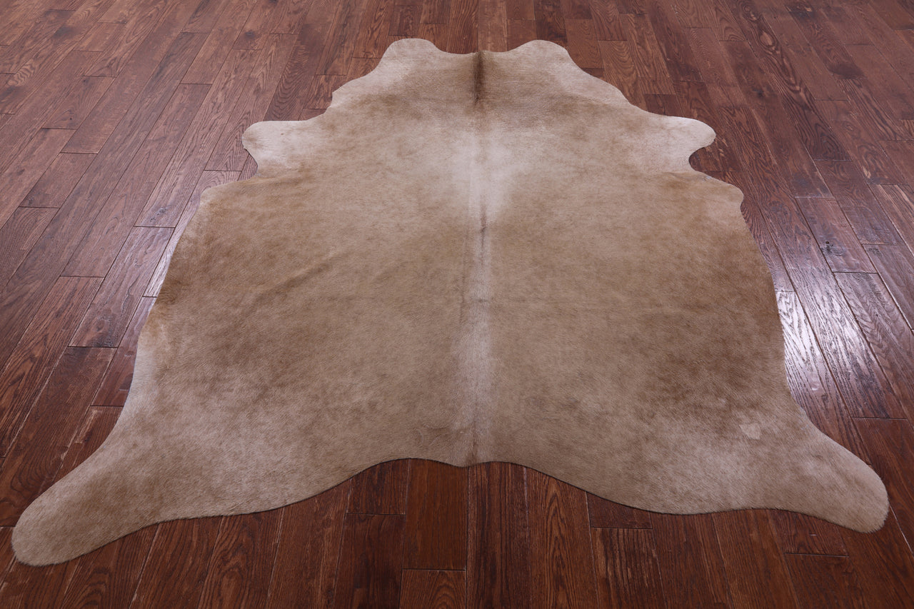 Light Brown Natural Cowhide Rug - X-Large 7' 5"H x 6' 0"W