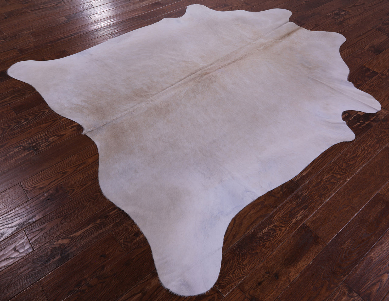 Beige Natural Cowhide Rug - XX-Large 7' 8"H x 6' 7"W