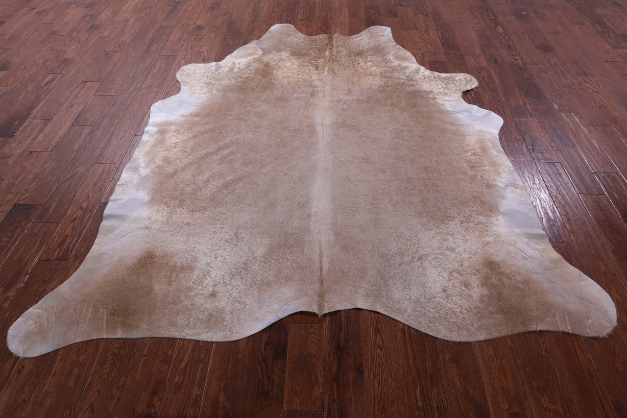 Light Brown Natural Cowhide Rug - XX-Large 8' 2"H x 7' 0"W