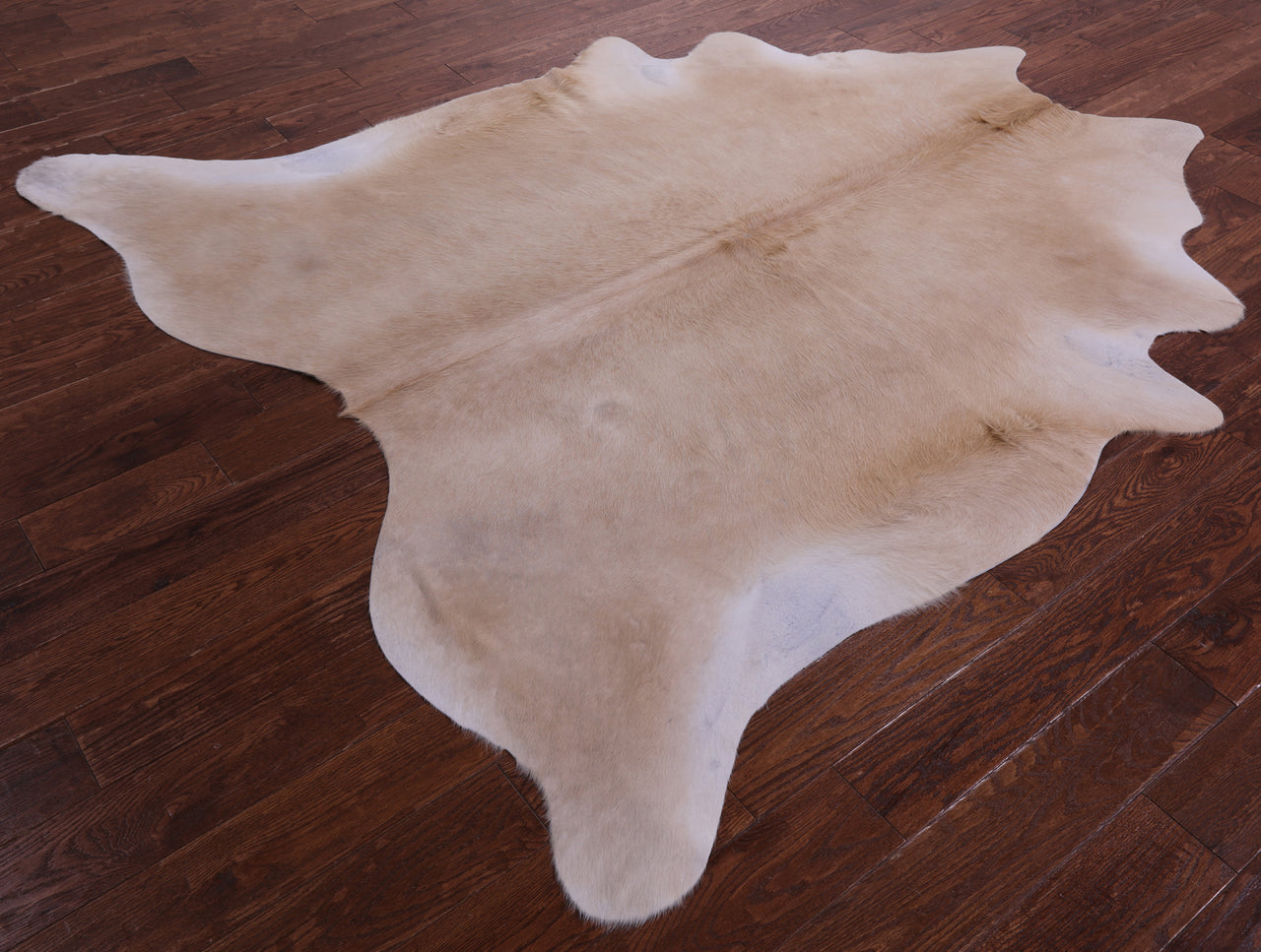 Beige Natural Cowhide Rug - X-Large 7' 3"H x 6' 7"W