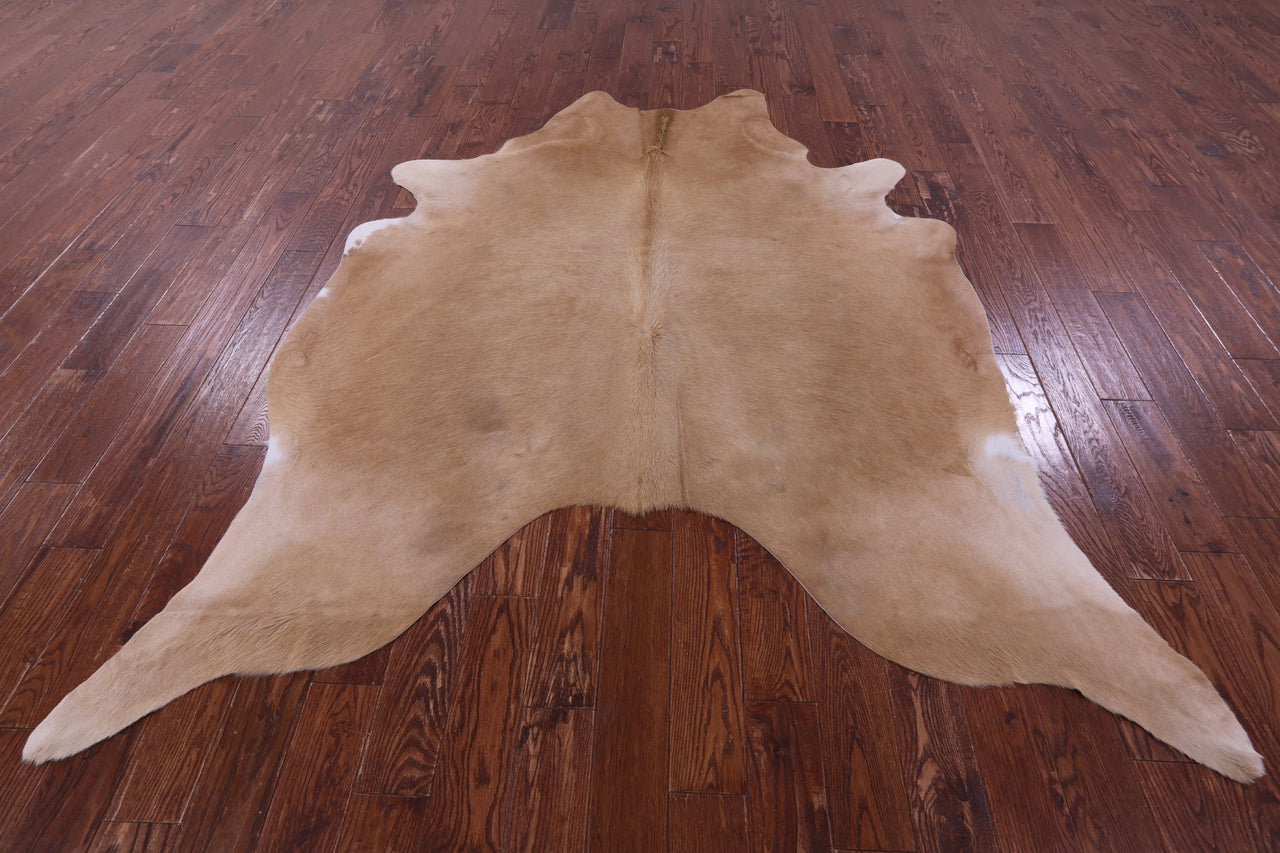Light Brown Natural Cowhide Rug - XX-Large 8' 1"H x 6' 9"W