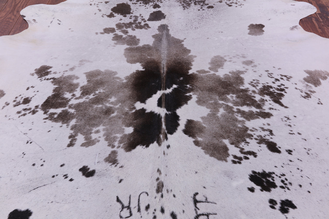 Brown Salt & Pepper Natural Cowhide Rug - XX-Large 7' 7"H x 6' 10"W