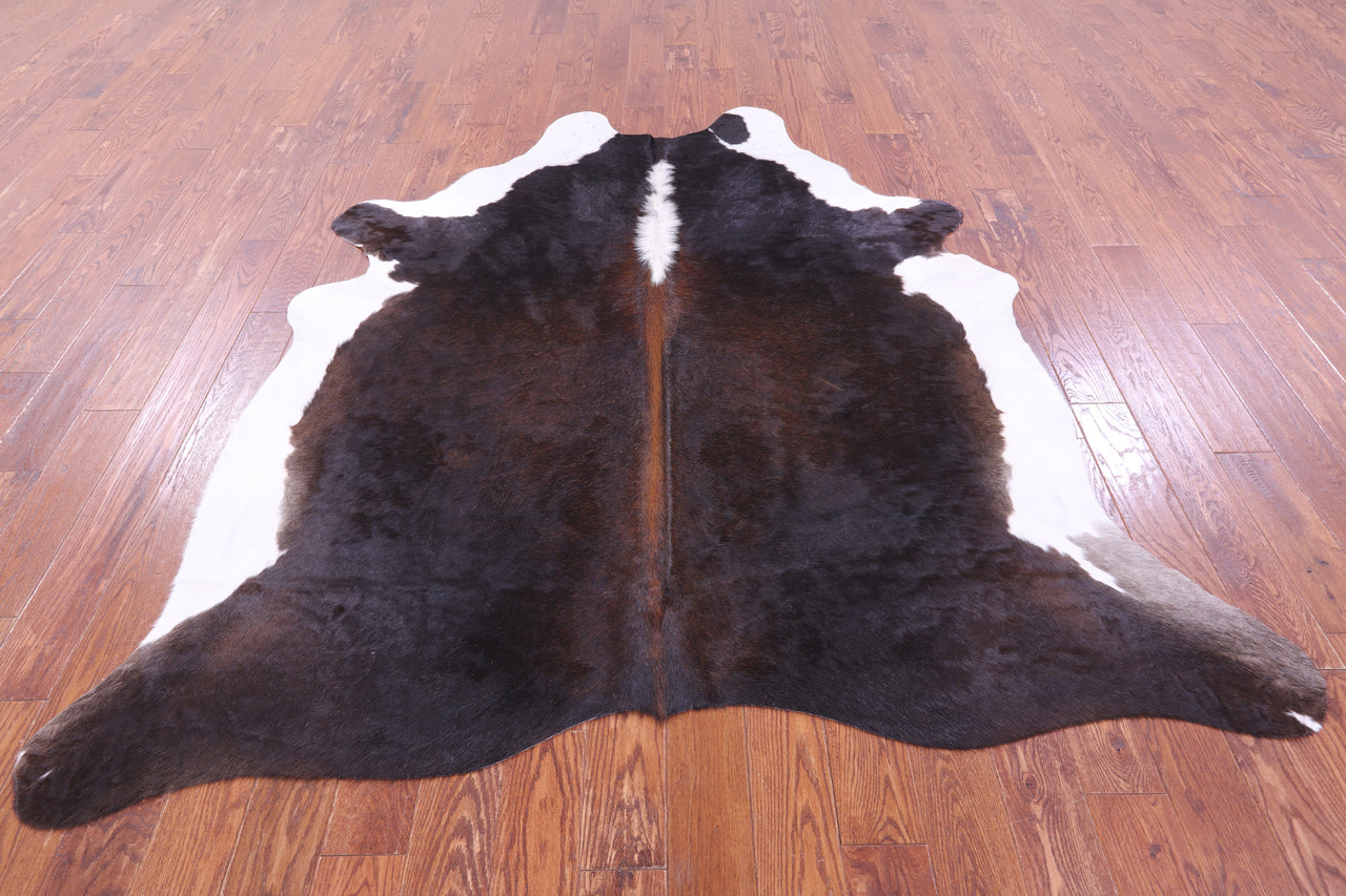 Brown & White Natural Cowhide Rug - XX-Large 7' 6"H x 7' 0"W