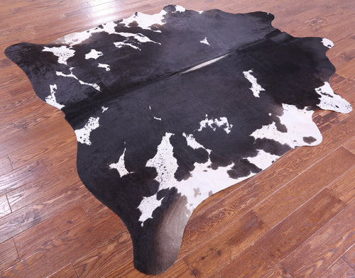 Black Salt & Pepper Natural Cowhide Rug - XX-Large 8' 1