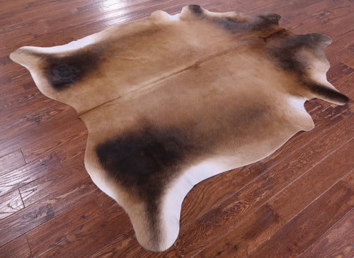 Light Brown Natural Cowhide Rug - XX-Large 7' 9