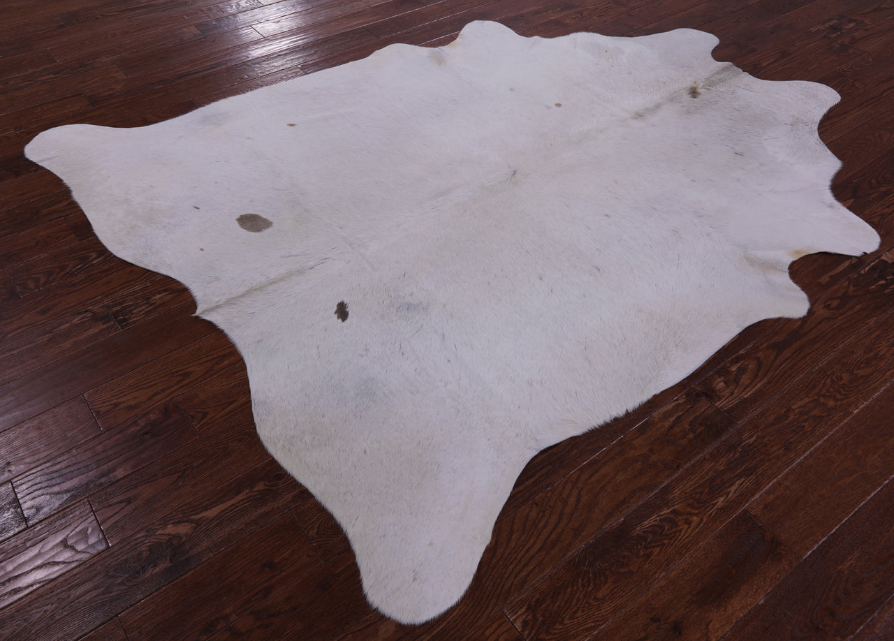 White Natural Cowhide Rug - XX-Large 7' 7"H x 6' 4"W