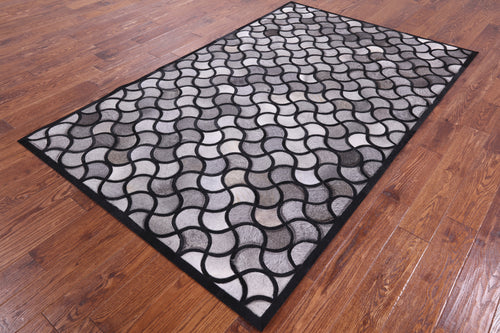 Black & Grey Patchwork Natural Cowhide Rug - 5' 0