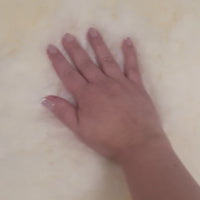 100% Natural New Zealand Sheepskin Ivory 2' 0" x 3' 0"