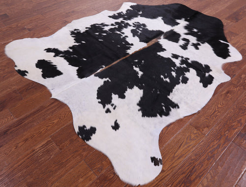 Black & White Natural Cowhide Rug - Large 6'4