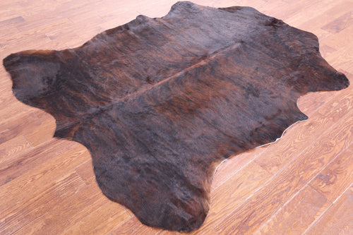 Brindle Natural Cowhide Rug - Large 6'6