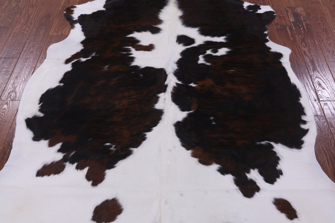 Black & White Natural Cowhide Rug - X-Large 7'5"H x 6'1"W