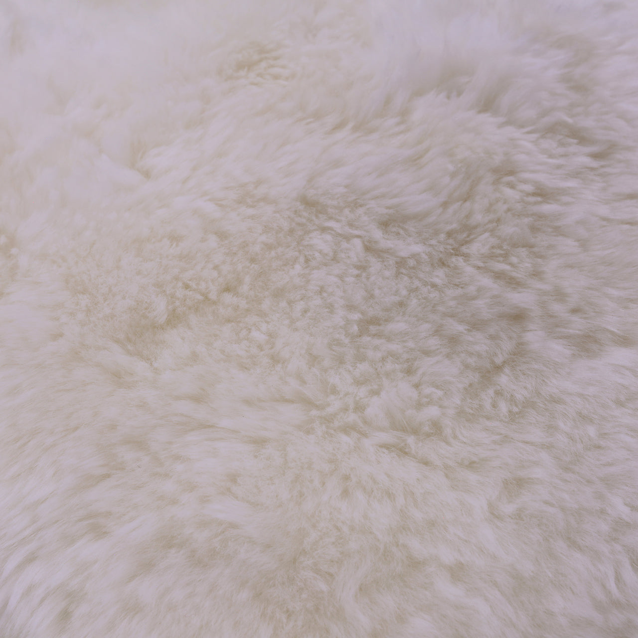 100% Natural New Zealand Sheepskin Ivory 4' 0" x 6' 0"