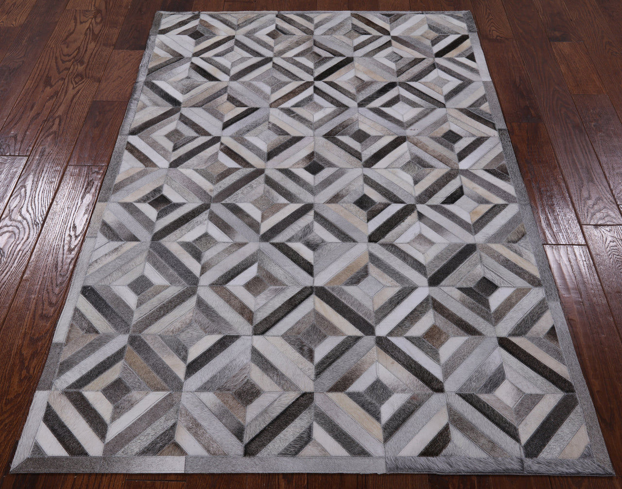 Grey Patchwork Cowhide Rug - 4' 0" x 6' 0"