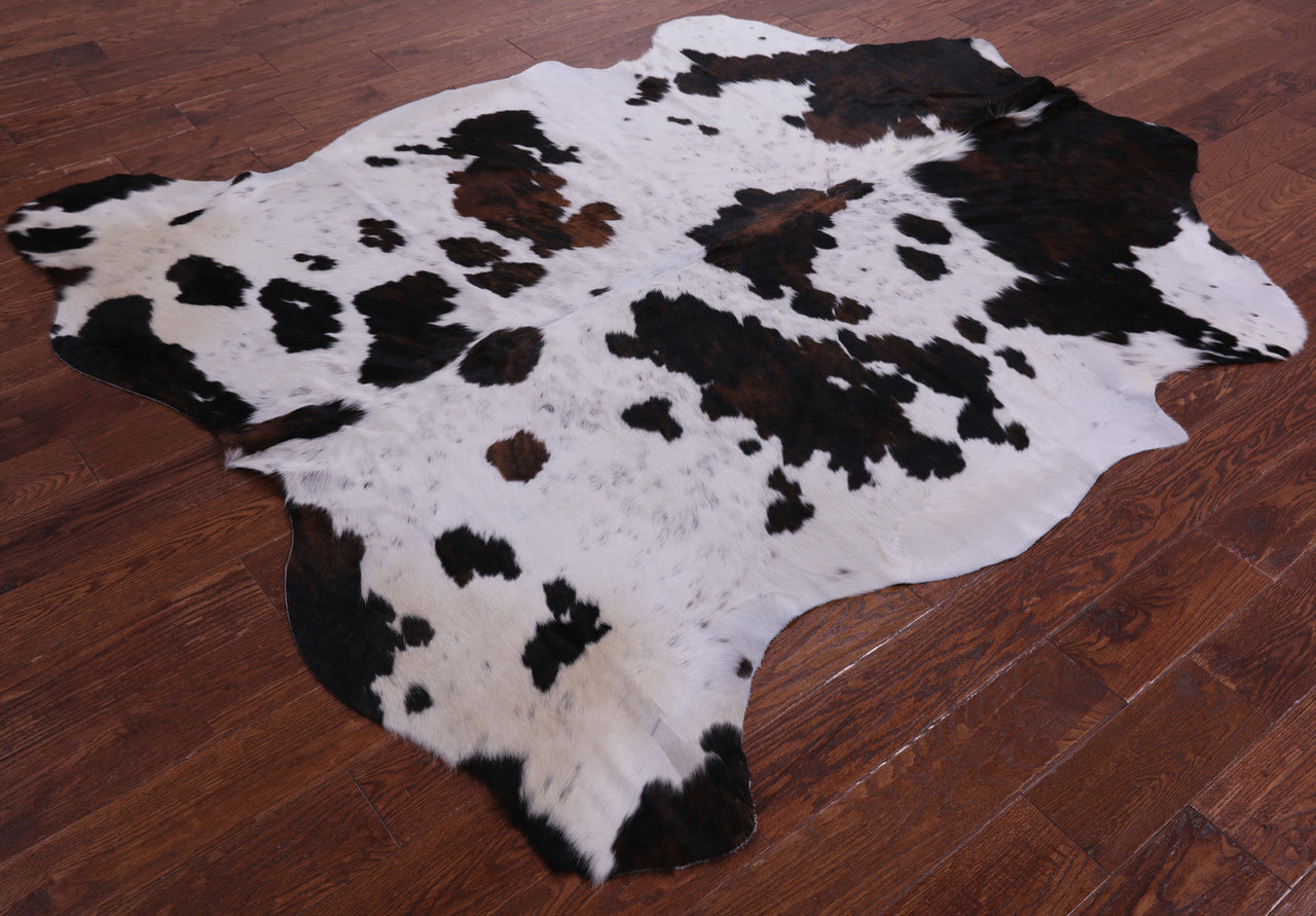 Tricolor Natural Cowhide Rug - XLarge 7'0"H x 5'11"W