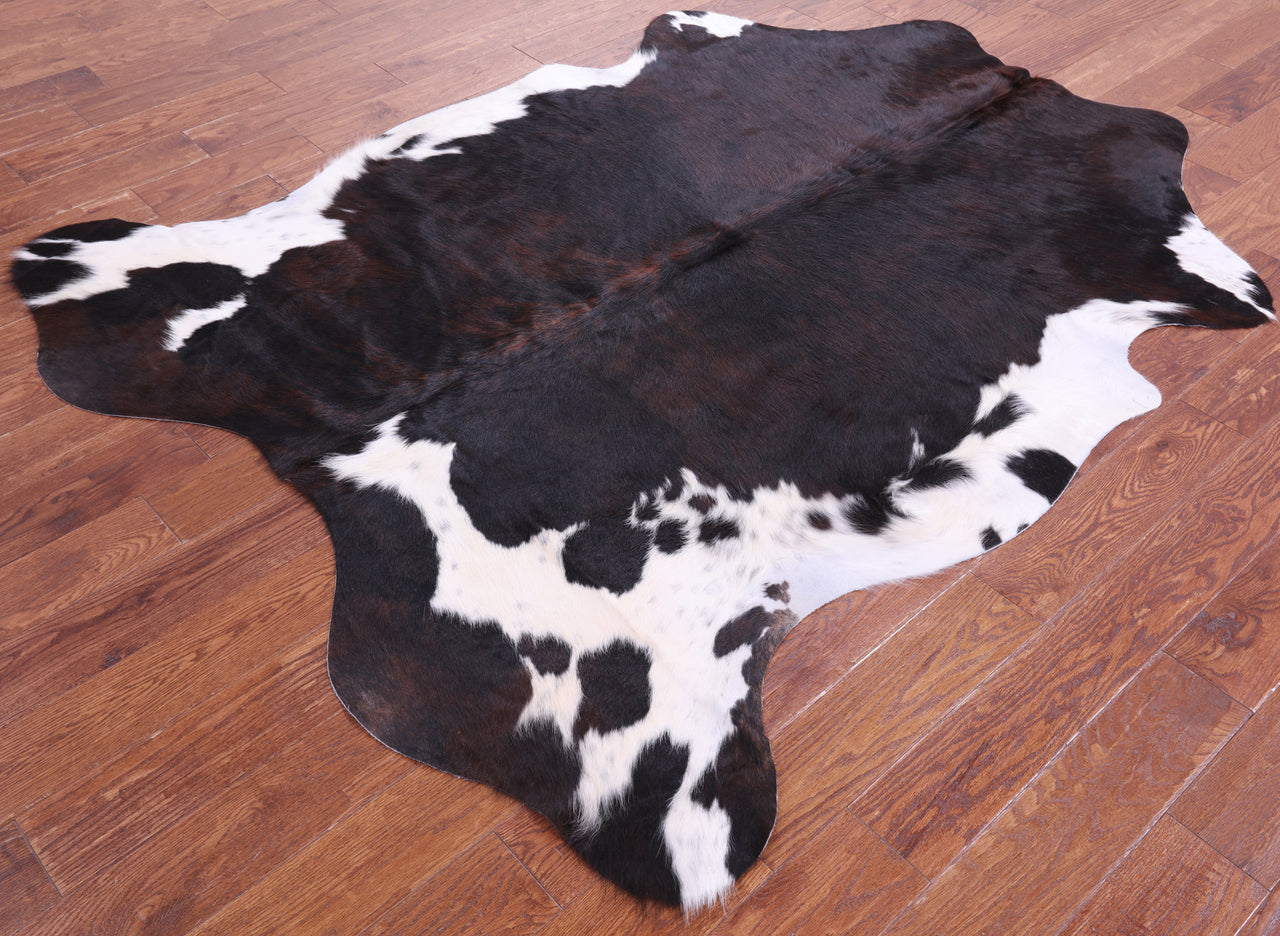 Tricolor Natural Cowhide Rug - XLarge 7'1"H x 5'7"W