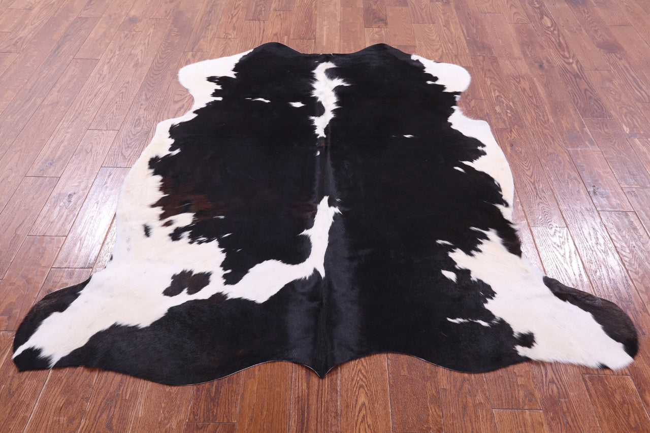 Black & White Natural Cowhide Rug - Medium 6'0"H x 5'8"W