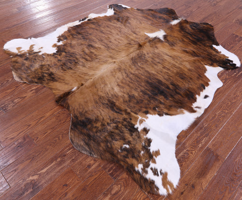 Brindle Natural Cowhide Rug - Large 6'6
