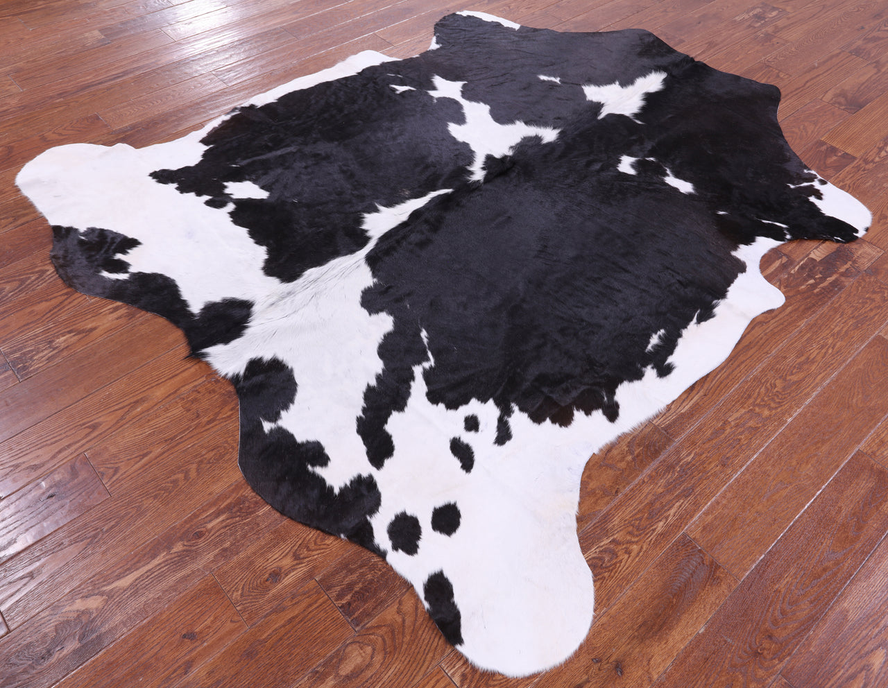 Black & White Natural Cowhide Rug - XLarge 7'0"H x 6'5"W