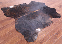 Thumbnail for Brindle Brown Natural Cowhide Rug - Medium 5'11