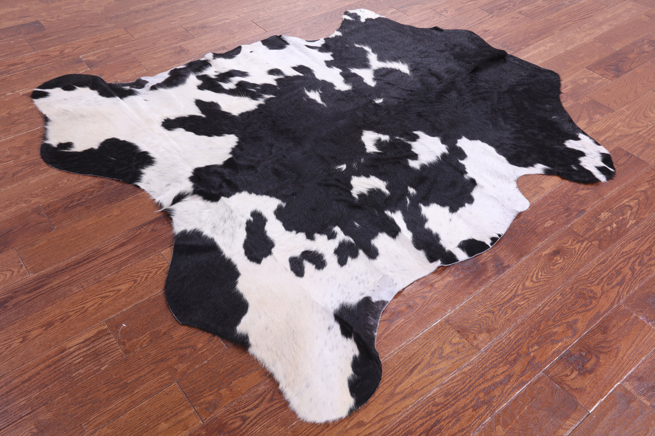 Black & White Natural Cowhide Rug - Medium 6'0"H x 5'8"W