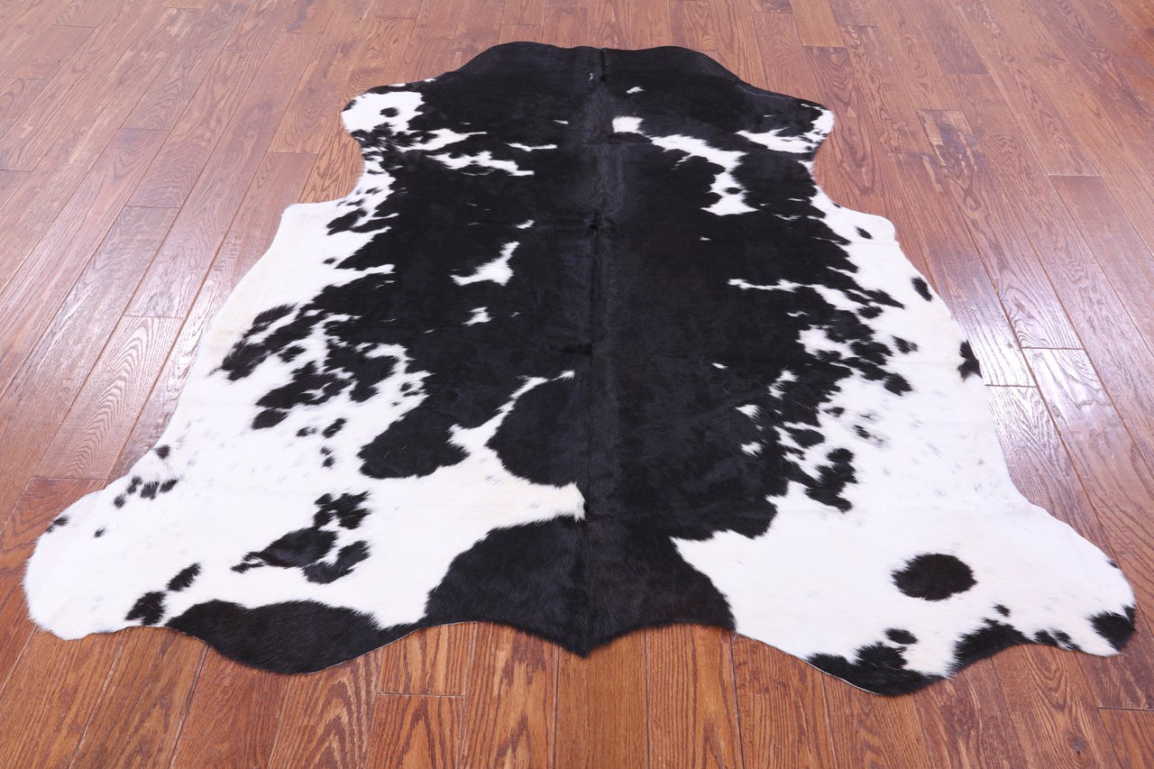 Black & White Natural Cowhide Rug - Medium 6'1"H x 5'7"W