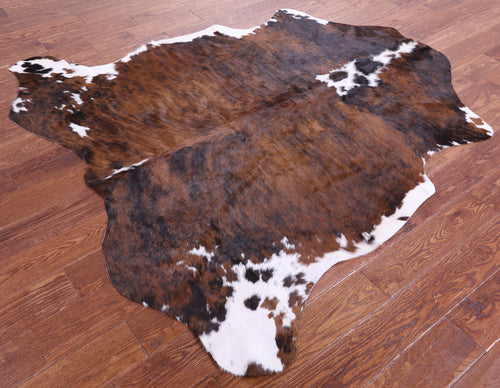 Brindle Natural Cowhide Rug - Medium 6'0