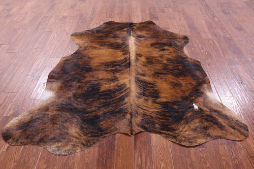 Brindle Natural Cowhide Rug - Medium 6'3