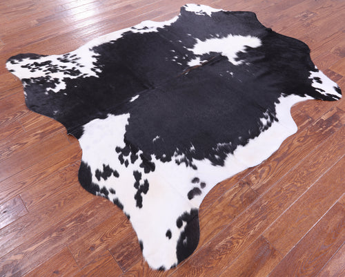 Black & White Natural Cowhide Rug - X-Large 7'0