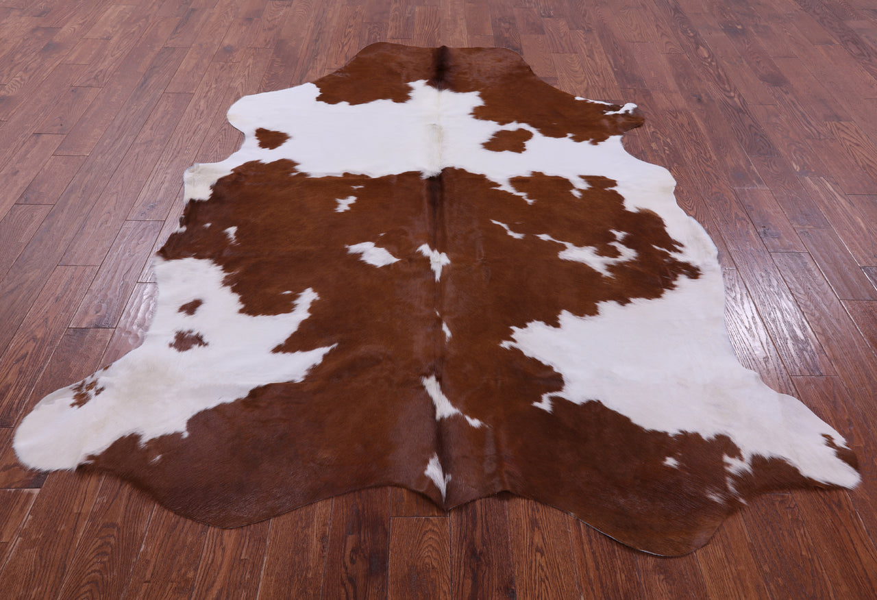 Brown & White Natural Cowhide Rug - XX-Large 8'0"H x 6'5"W