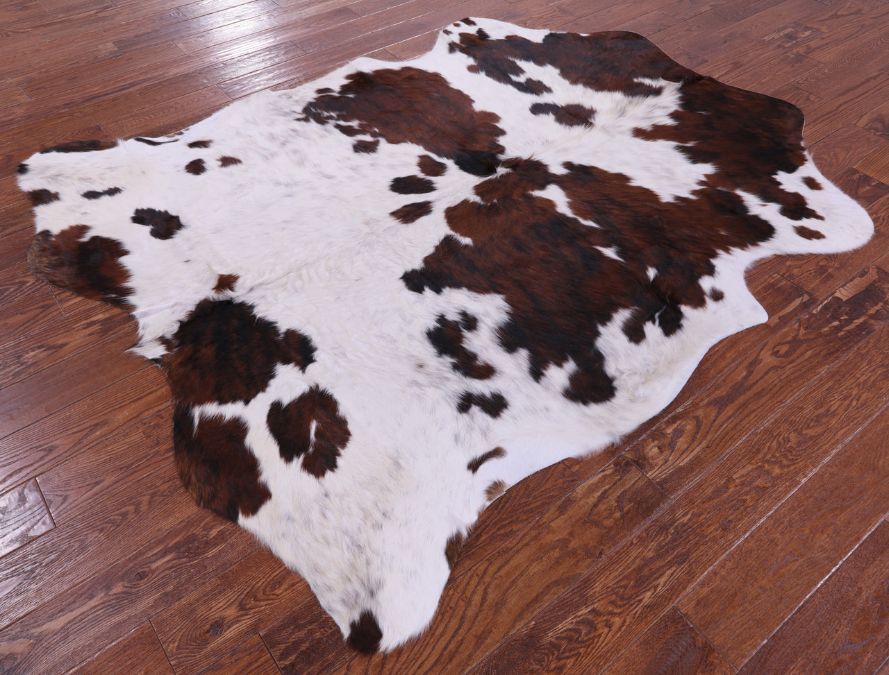 Tricolor Natural Cowhide Rug - X-Large 7'0"H x 5'10"W