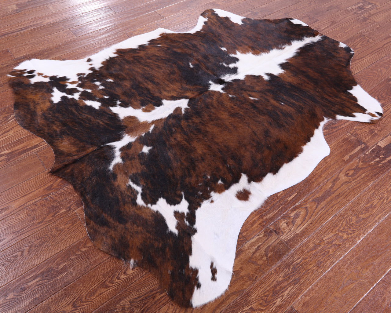 Tricolor Natural Cowhide Rug - Medium 6'2"H x 5'5"W