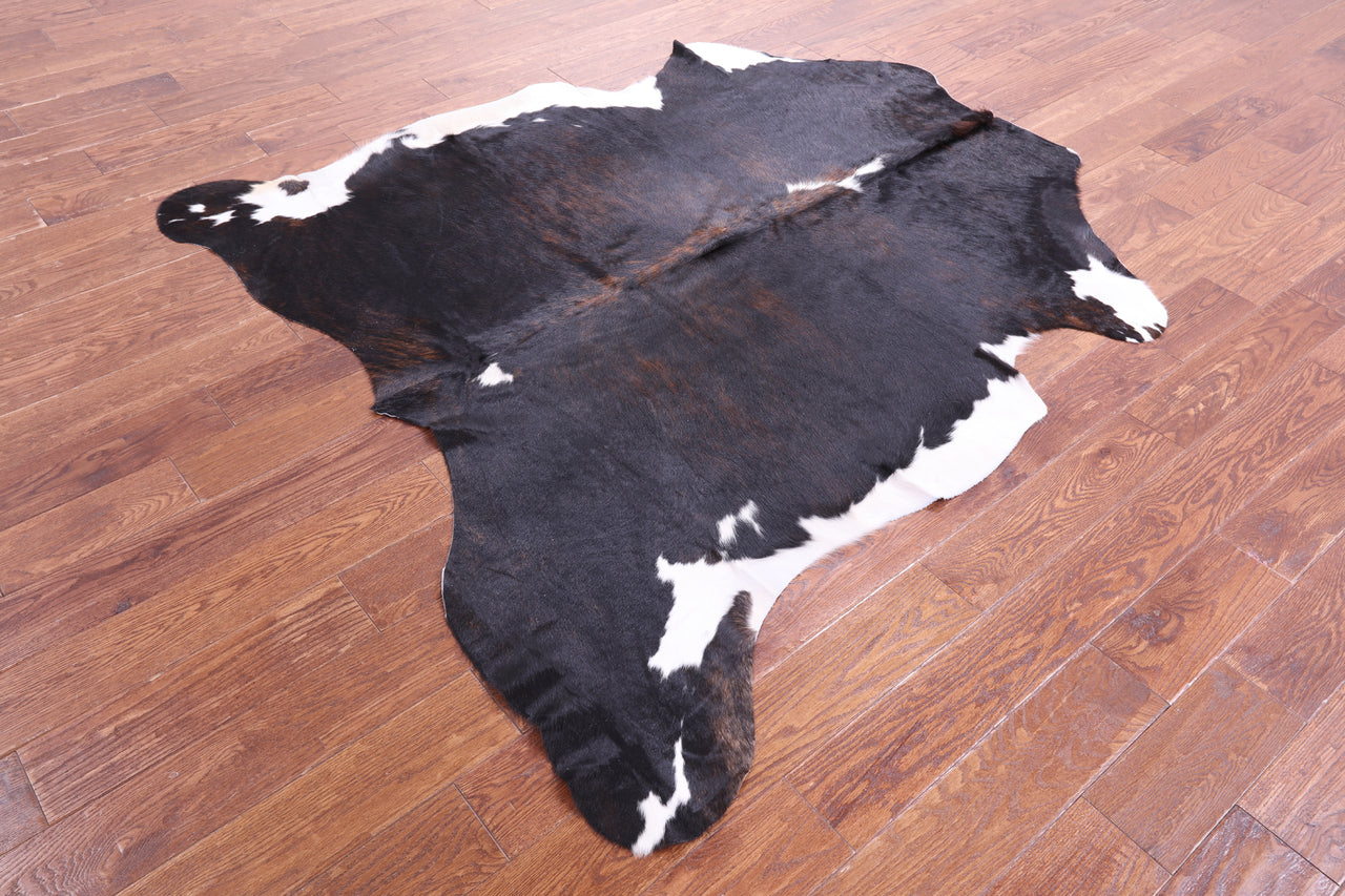 Tricolor Natural Cowhide Rug - Medium 6' 0"H x 5' 9"W