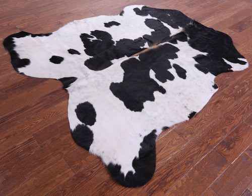 Black & White Natural Cowhide Rug - Medium 6'0