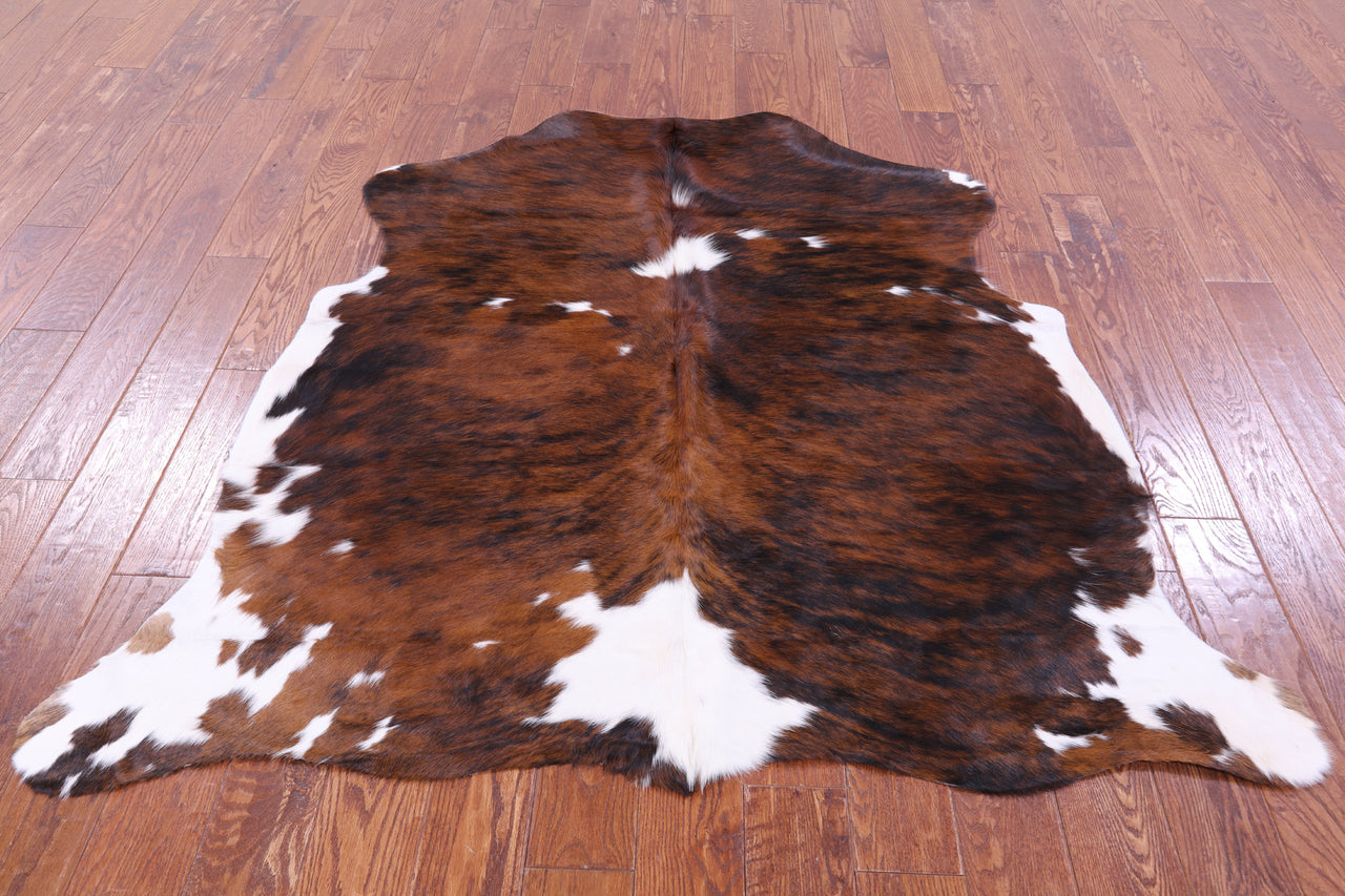 Tricolor Natural Cowhide Rug - Medium 5'6"H x 5'5"W