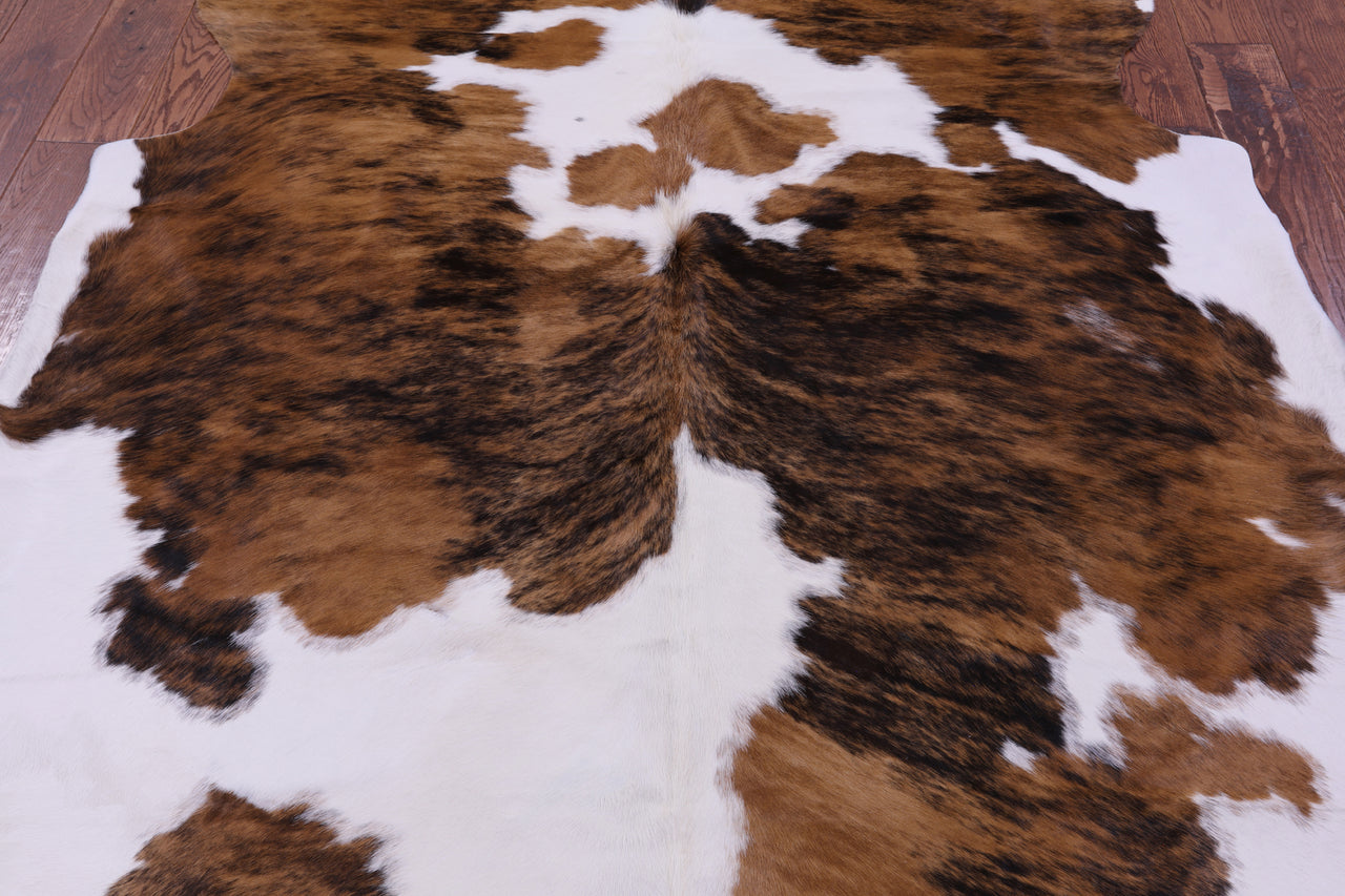 Brindle Brown & White Natural Cowhide Rug - X-Large 7'5"H x 6'1"W