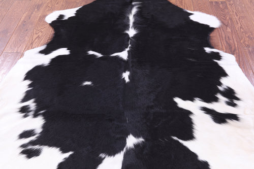 Black & White Natural Cowhide Rug - Medium 6'0