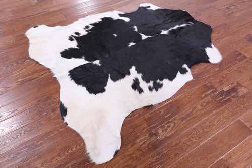 Black & White Natural Cowhide Rug - Medium 6'0