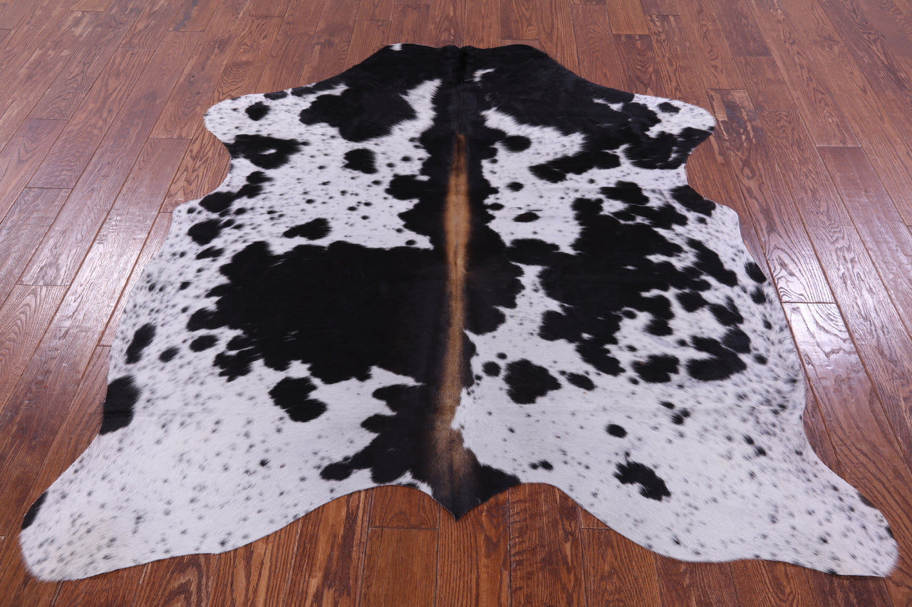 Black Salt & Pepper Natural Cowhide Rug - Medium 6'0"H x 5'2"W