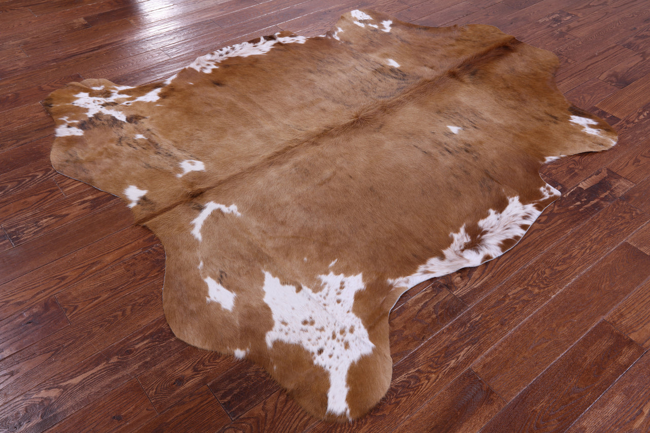 Light Brown Natural Cowhide Rug - X-Large 7'2"H x 6'2"W